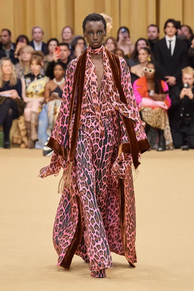 Look 13